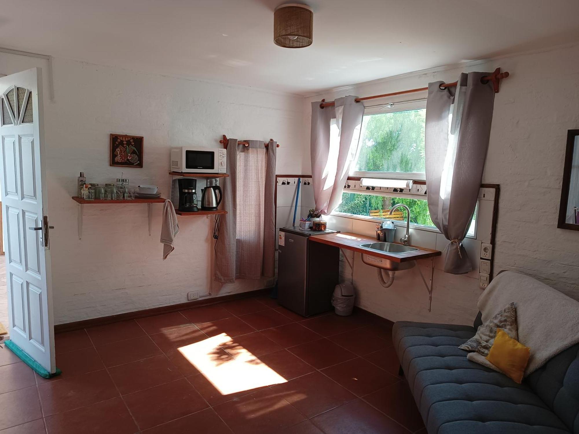 Con Patio. Planta Baja, Max. 3. Apartment *