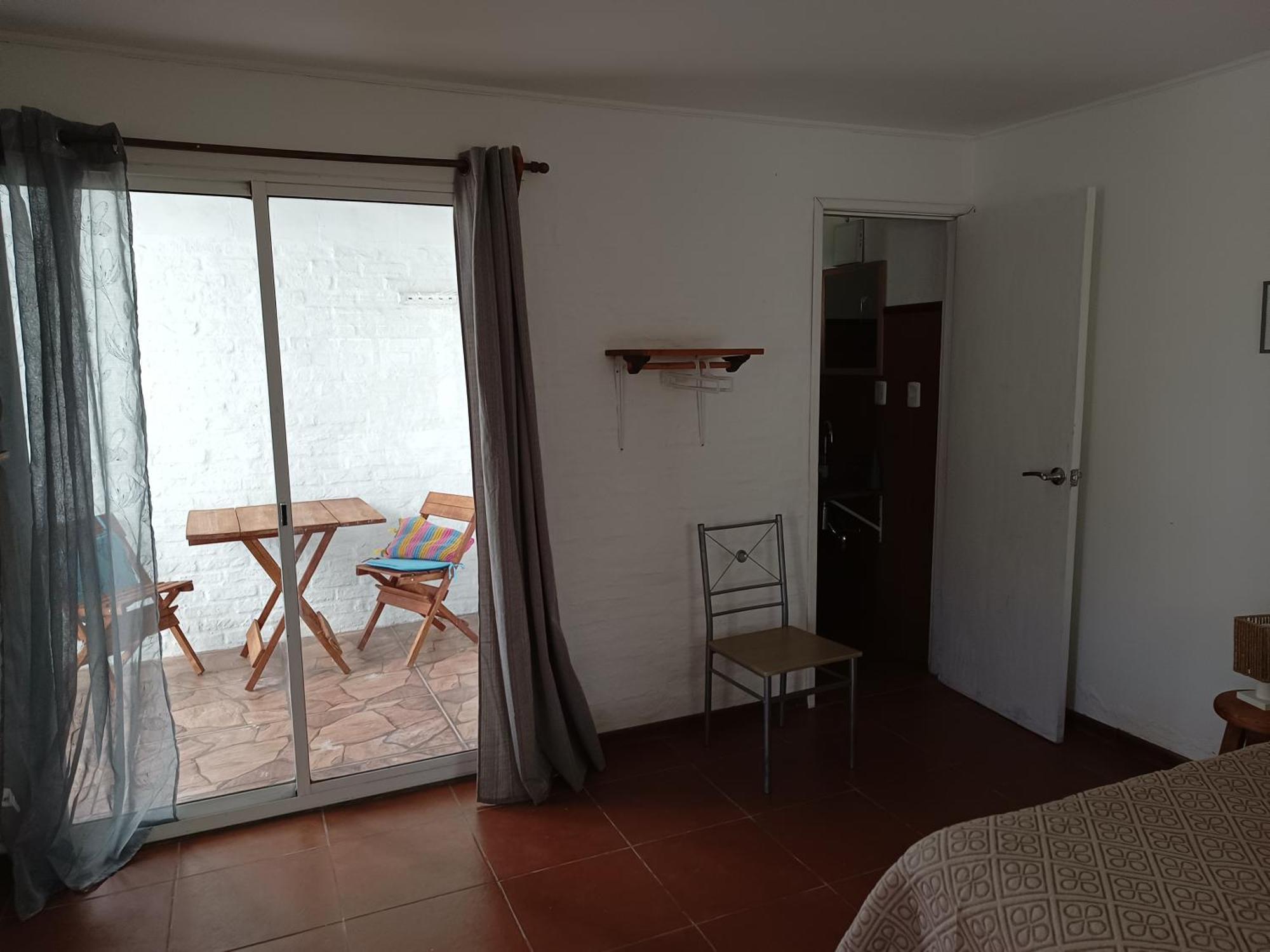 Apartment Con Patio. Planta Baja, Max. 3.