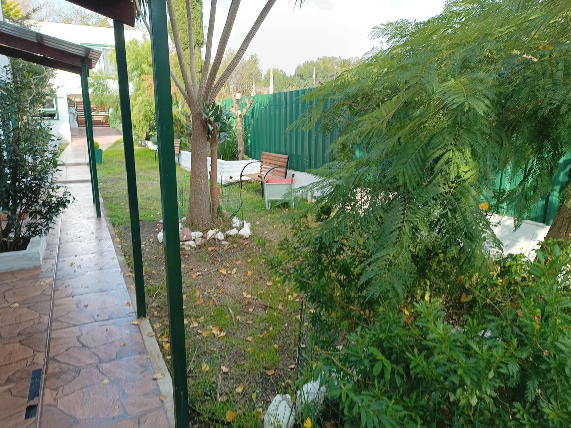 Con Patio. Planta Baja, Max. 3. Apartment *